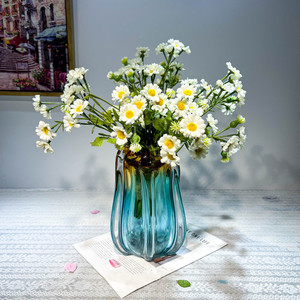 Products: Amber Lake Liuli Vase Puredeco