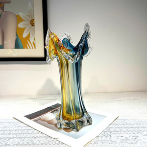 Products: Solar Wave Liuli Vase Puredeco