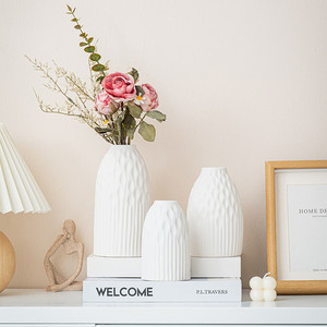 Products: Hammer Pattern Ceramic Vase Puredeco