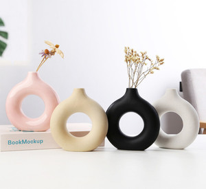 Products: Ceramic Donut Vase Puredeco
