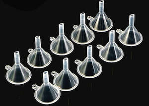 Small Plastic Funnel x10