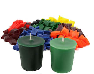 Candle Dye Chips: Candle Dye Chips  / Christmas Green