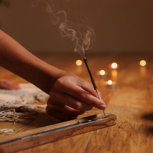 New Fragrances 1: Midnight Resin Natural Fragrance