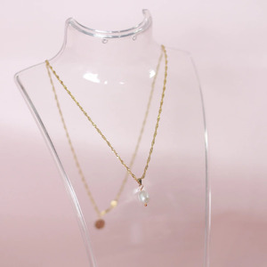 Jewellery: Florence Pearl Pendant Necklace