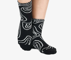 Products: Pointe Studio Topo Ankle Grip Sock