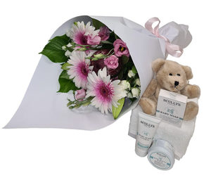 Flowers and Baby Scullys Pastel Putts Green Florist Kerikeri