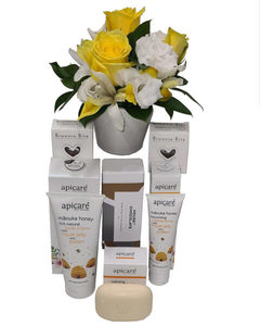 Products: Sunshine Putts Green Florist Kerikeri