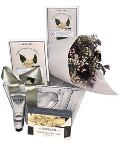 White Gardenia Gift Box Putts Green Florist Kerikeri