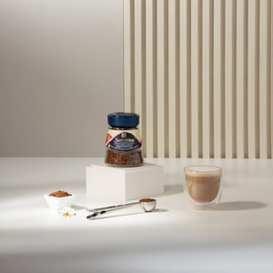 Instant Coffee: Juan Valdez® Freeze-Dried Coffee – Mujeres Cafeteras (95g)