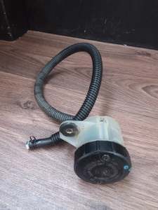 Can Am: 2018 Can Am Outlander 570 Rear brake reservoir tank