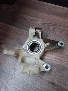 Can Am: 2022 Can Am Outlander 650 Front Right Knuckle