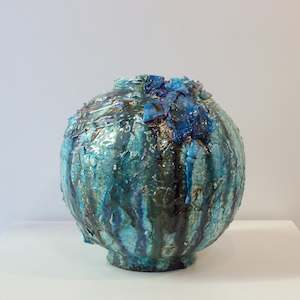 Andrew Hill: AH21: Moon jar - small