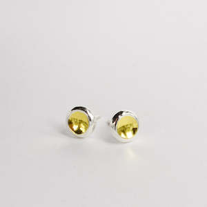 LA93: Concave stud earrings