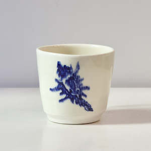 Juliet Larkin: JLA37: Cone shell mug
