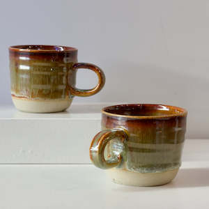 HP: Glazed stoneware mug