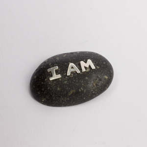 Brooches: DH288: I AM