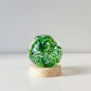 RH467: Green light orb