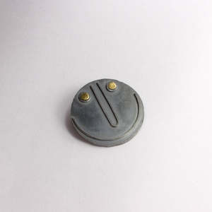 Frances Stachl: FS302: Harikoa brooch