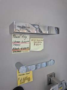 Misc Toilet Accessories: Face Towel Ring