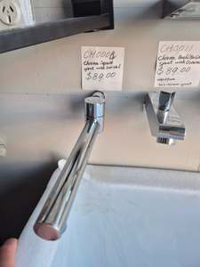 Chrome Tube Bath Spout with Swivel