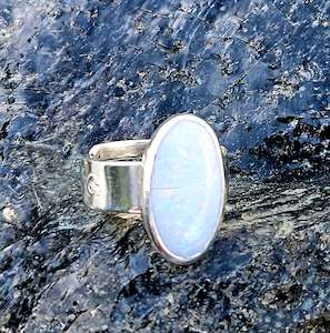 Jewellery Space: Opal Ring, 2.7ct, Adjustable