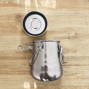 Studio: Large steel brush washer with sealing lid