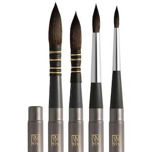 Borciani Bonazzi: Borciani e Bonazzi 700 Series Silvia Molinari