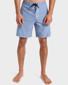 Mens Boardshorts Mid: Mens Surfsilk 18" Boardshorts