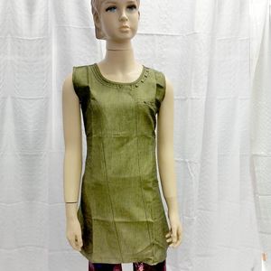 Metallic Sleeveless Girls Kurti