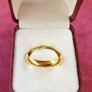 GJR025-22ct Gold half-round wedding Band