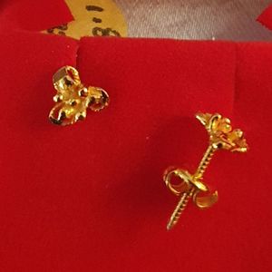 GJES027-22ct Gold Earring Studs