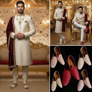 Menswear: Indian Shoes - Loafers - MM015