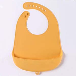 Gift Ideas: Silicone Baby Bib (Easy Clean Up!)