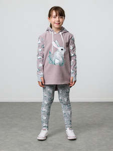 KR1627 COTTONTAIL POMPOM HOOD