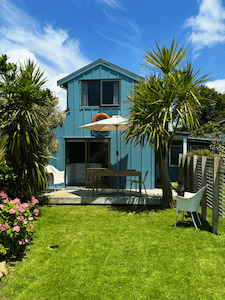 Raglan Waterfront Cottage