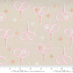 Make Time Scissors Cloud Fat Quarter - Aneela Hoey for Moda
