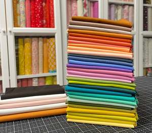 New At Rainbow Stash: Show and Tell Fabric Bundle - Elizabeth Hartman