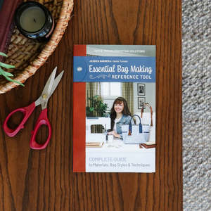 Zippers Bag Accessories: Essential Bag Making Reference Tool - Jessica Barrera ( Sallie Tomato )