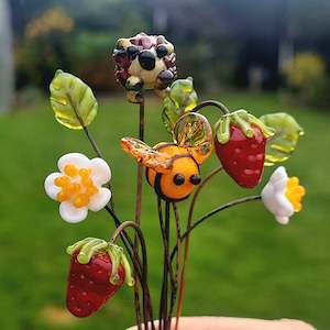 Glass Art: Glass Art - Strawberry Garden "Specialised" Bouquet