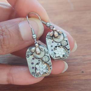 New Season Styles: NEW!! Little garden timepiece earrings