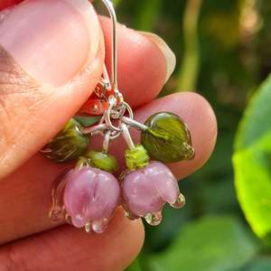 Glass Art: NEW! Glass Art Tiny bud earrings - Six Colours