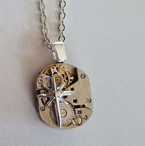 NEW! Matariki collection - mini timepiece oblong pendant with silver star