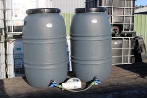 WATER BUTT LIGHT GREY TWO DRUM 440 LITRE WITH SCREW LIDS with DIVERTER - RainHar&hellip;