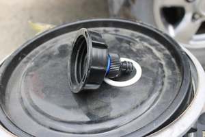 Products: NW50 IBC COARSE THREAD GARDEN HOSE CAP - RainHarvest and Services