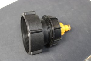 Products: BSP80 IBC CAP WITH GARDEN HOSE END - RainHarvest and Services