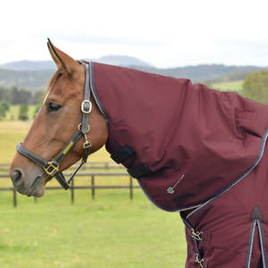 Rugs: ComFiTec Essential Turnout Neck Cover Burgundy/Navy - 0G