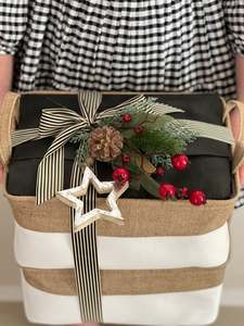 Christmas 1: Christmas Mystery Box - Medium