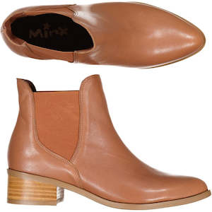 Footwear: TAN MILLED SNAPPY