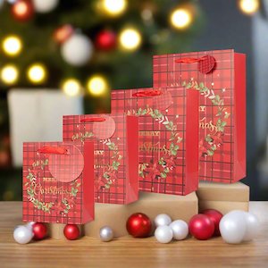 TARTAN BERRIES GIFT BAG