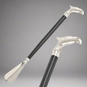 Le Monde: EAGLE SHOE HORN